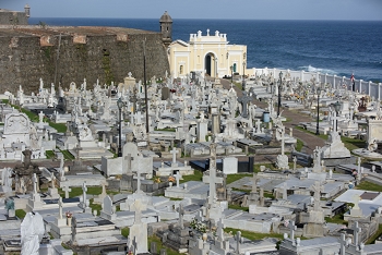 Santa María Magdalena de Pazzis Cemetery, San Juan, Puerto Rico<br>December 19, 2015