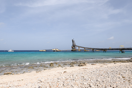 6/18/2022<br>The famous Salt Pier above water.  One of the resort's dive boats is moored on the left.