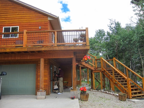 July 8, 2015<br>Visiting David and Elizabeth in their home in Twin Lakes.