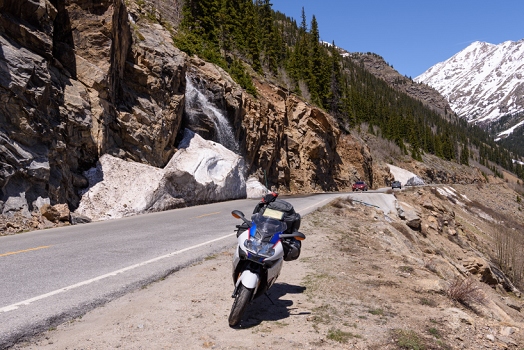 Heading up Independence Pass.<br>June 4, 2016