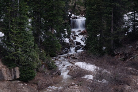 Colorado<br>May 20, 2007<br>AF VR Zoom 18-200mm f/3.5-5.6G IF-ED, Aperture: F16,<br>NIKON D200,<br>shutter speed 1/6, focal length 52mm,  ISO 200