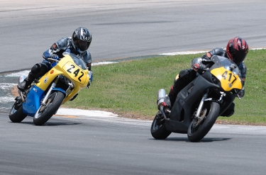 Bryan Roller on his Suzuki SV-650 (bike 242) in turn 5