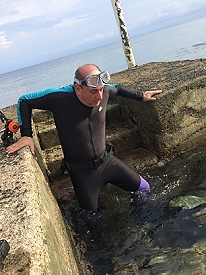 Dan going on a checkout dive at the Reef House<br>September 26, 2015